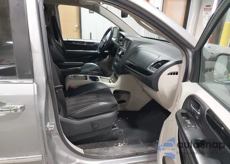 2015 Chrysler Town & Country Limited из США, поврежденный, VIN 2C4RC1JG0FR698673